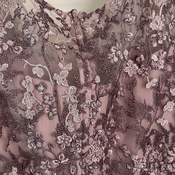 Prom Gown by LA Femme Lilac Lace Column Gown Cocktail Formal Bridal
Sz 16 NWT - Picture 5 of 16